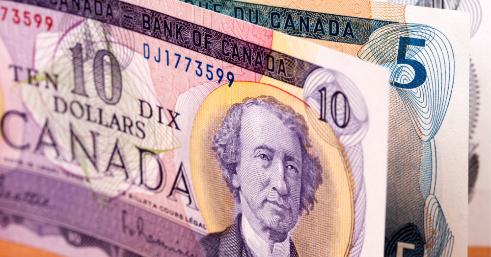 カナダ　ドル